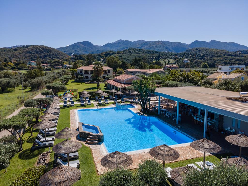 Bostonia Village 8-daagse Zonvakantie naar Corfu bij Bostonia Village