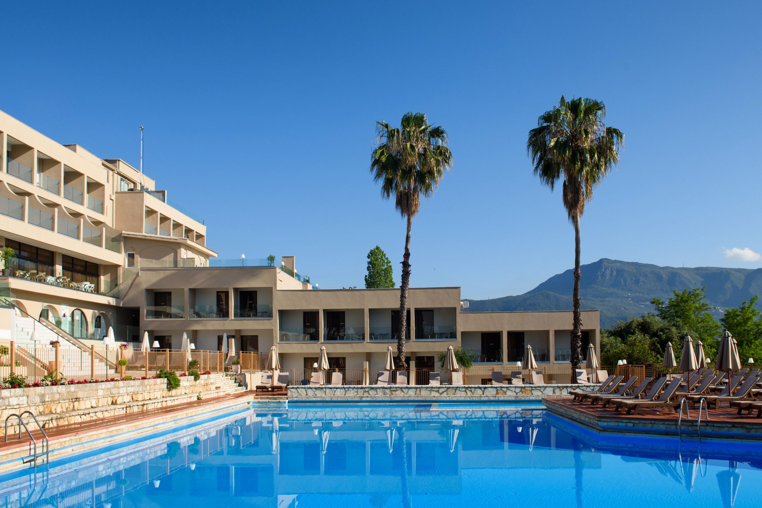 Iolida Corfu Hotel Stad Dassia Corfu Beste Prijs € 447.00