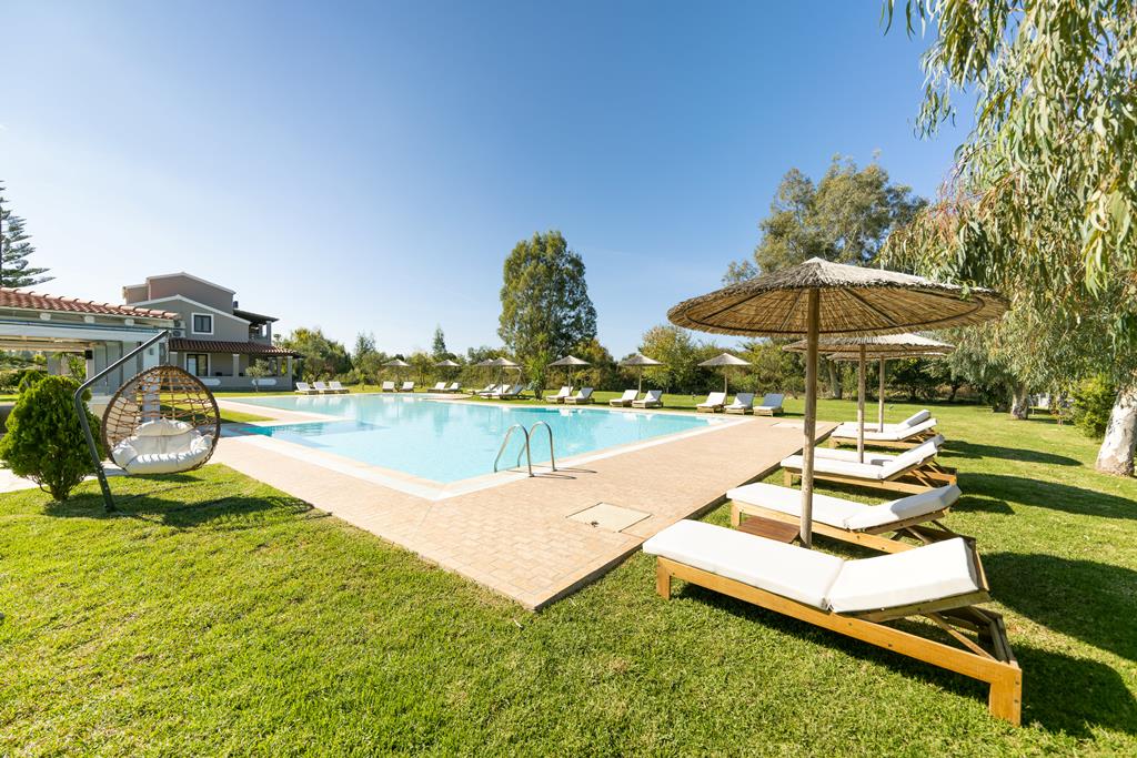 Ionian Blue 8-daagse Zonvakantie naar Corfu bij Ionian Blue