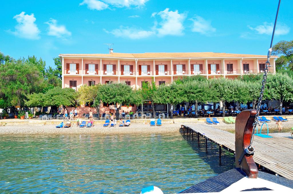 Dassia Beach 8-daagse Zonvakantie naar Corfu bij Dassia Beach