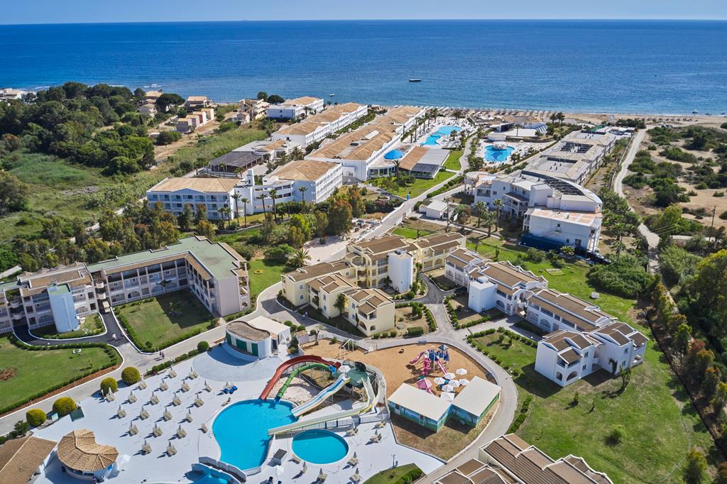 Sandy Beach Resort 8-daagse Zonvakantie naar Corfu bij Sandy Beach Resort