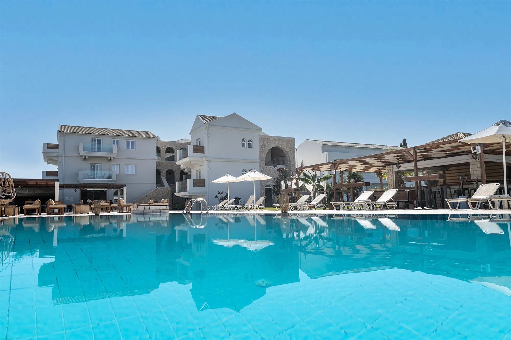 Ekati Mare Boutique Hotel & Suites Stad Kavos Corfu Beste Prijs € 360.00